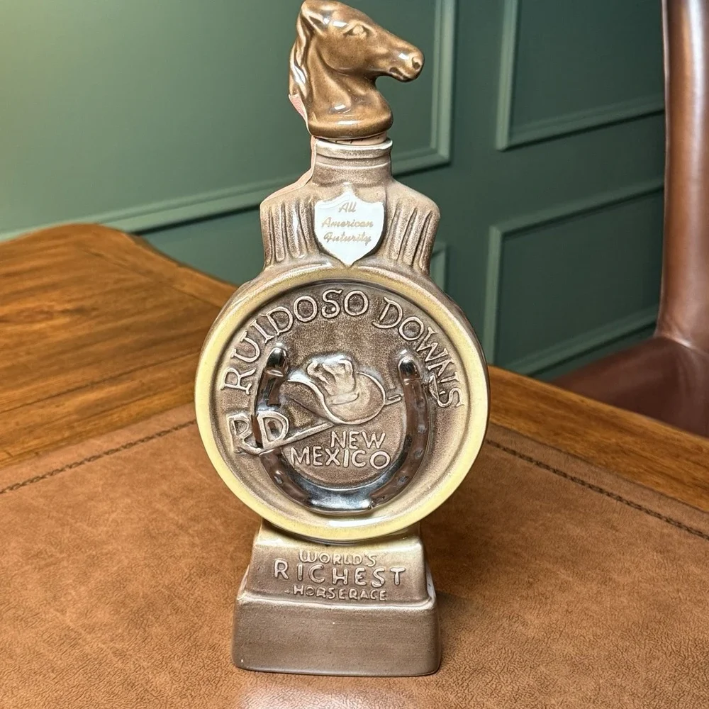 VINTAGE JIM BEAM DECANTER RUIDOSO DOWNS NEW MEXICO RICHEST HORSE RACE 1968 EMPTY